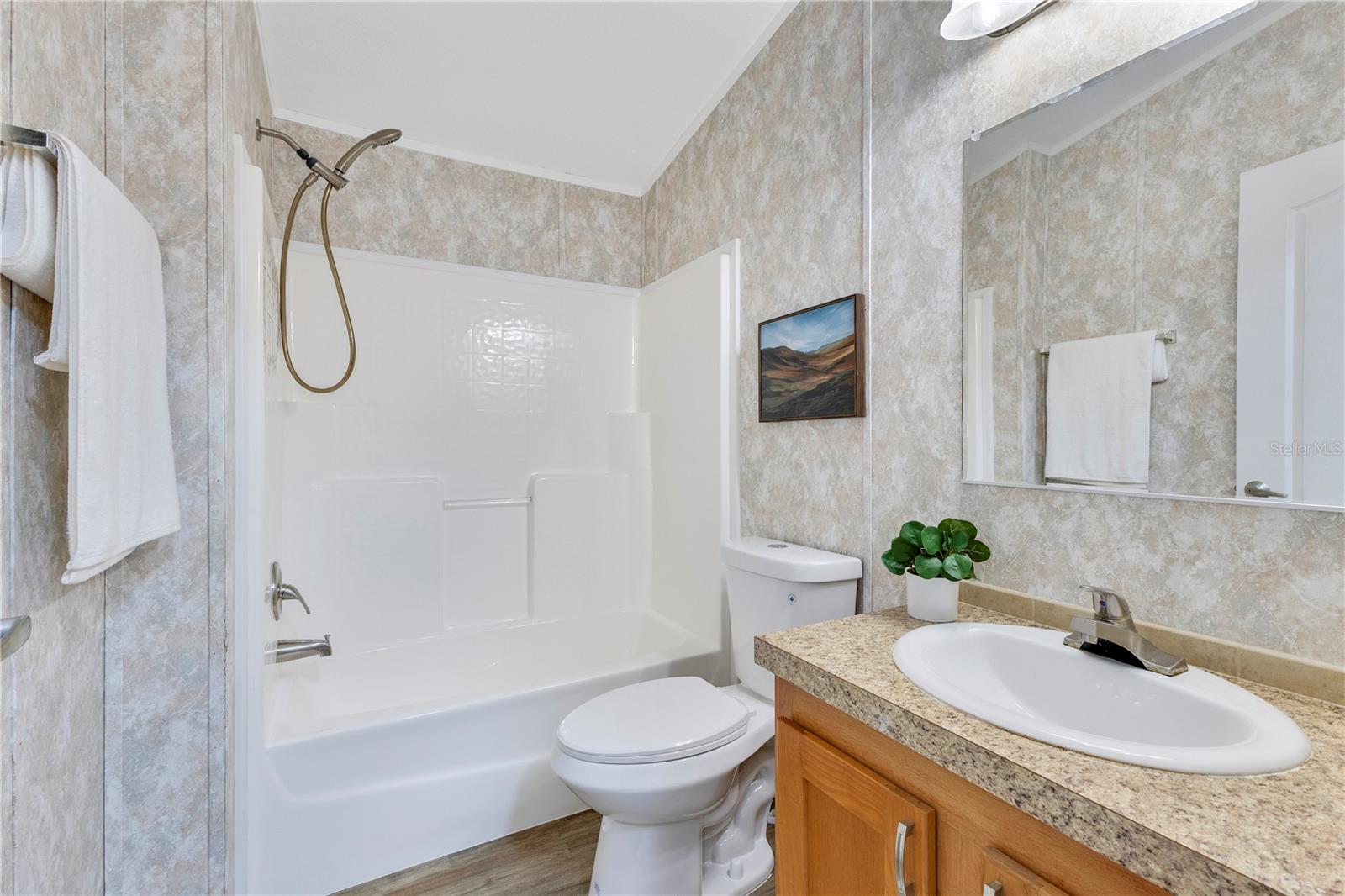 CRESCENT ESTATES SUB 1 - Residential