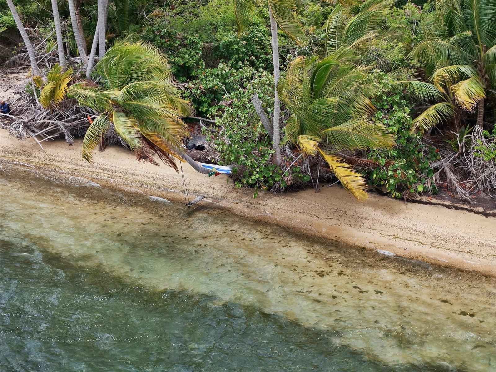 PUNTA ARENAS - VIEQUES - Land