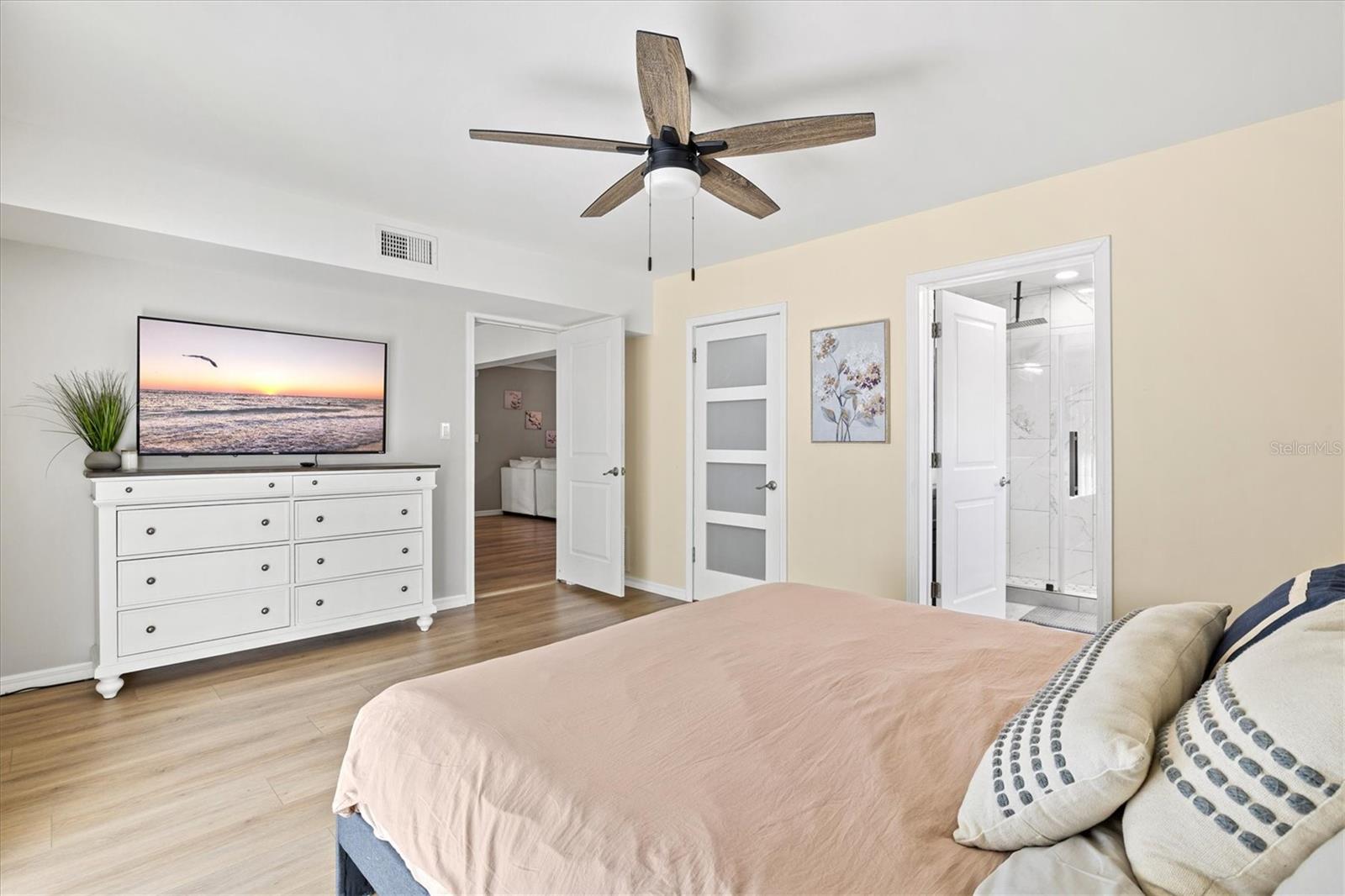 WHITFIELD ESTATES UNIT 1 - Residential