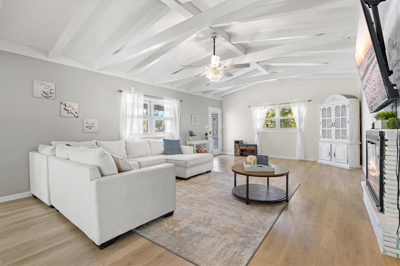 WHITFIELD ESTATES UNIT 1 - Residential