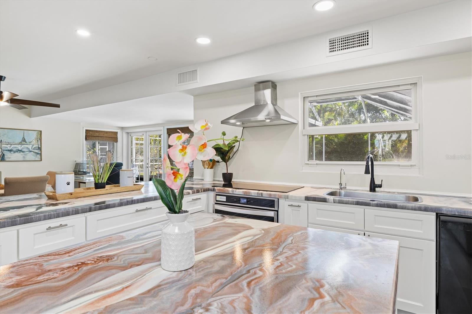 WHITFIELD ESTATES UNIT 1 - Residential