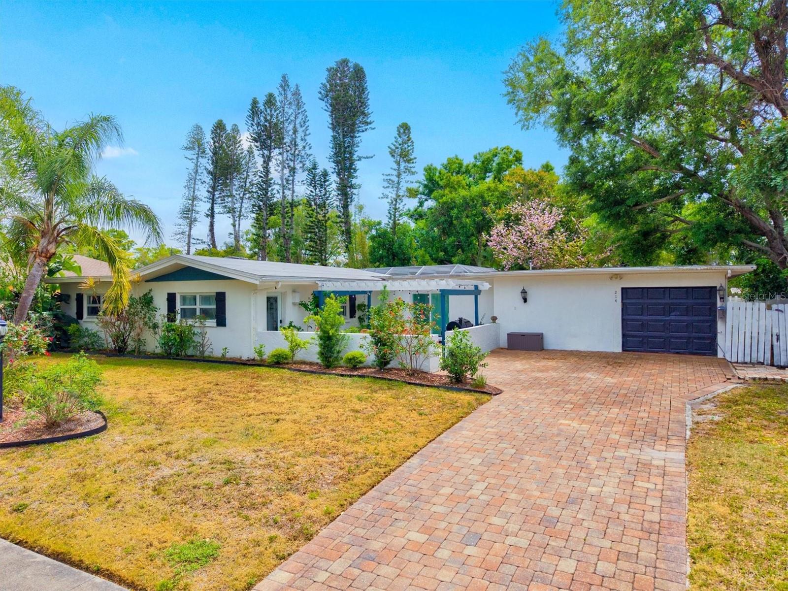 WHITFIELD ESTATES UNIT 1 - Residential