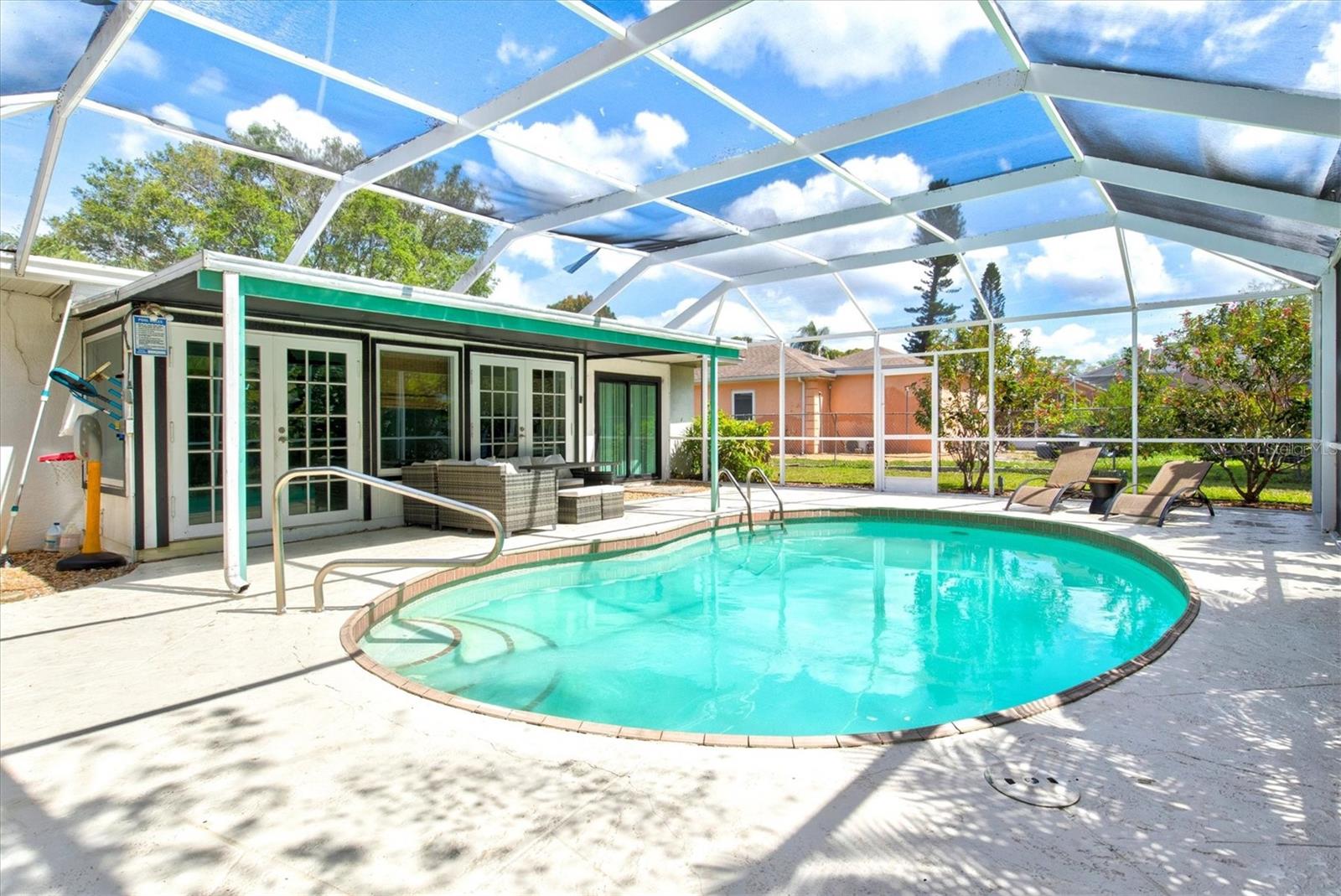 WHITFIELD ESTATES UNIT 1 - Residential