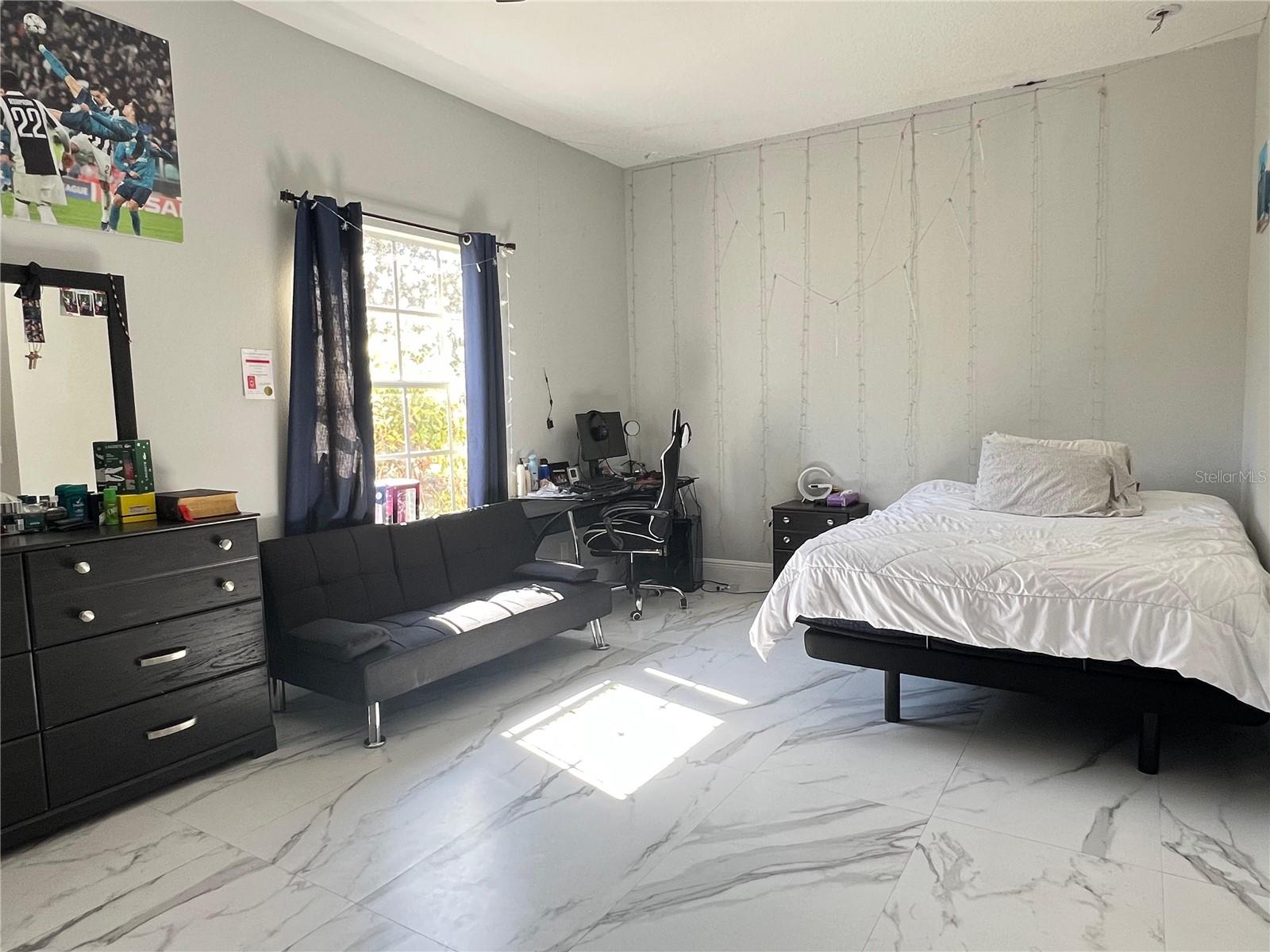 SEMINOLE WOODS 5 AC DEV - Residential