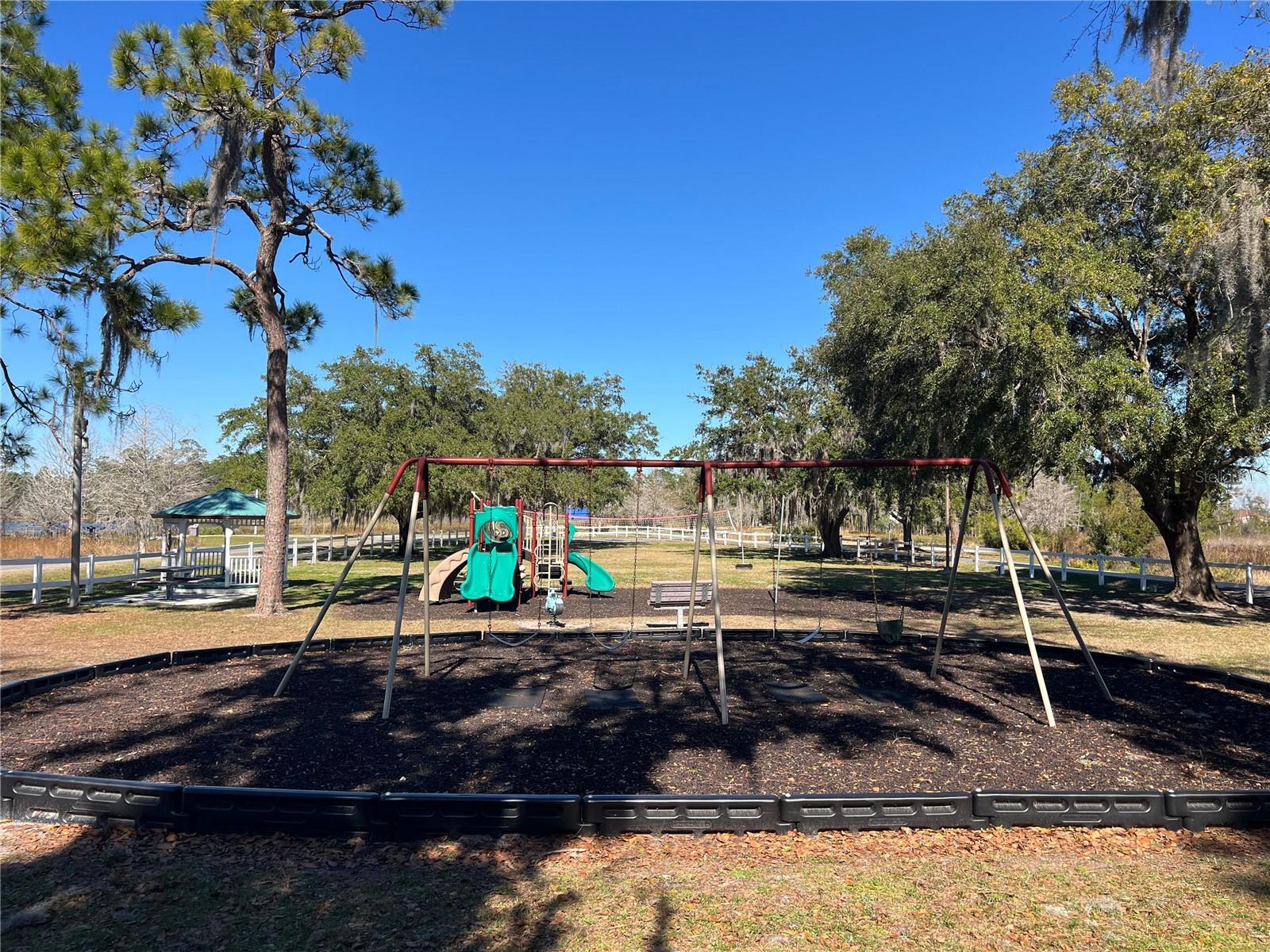 SEMINOLE WOODS 5 AC DEV - Residential