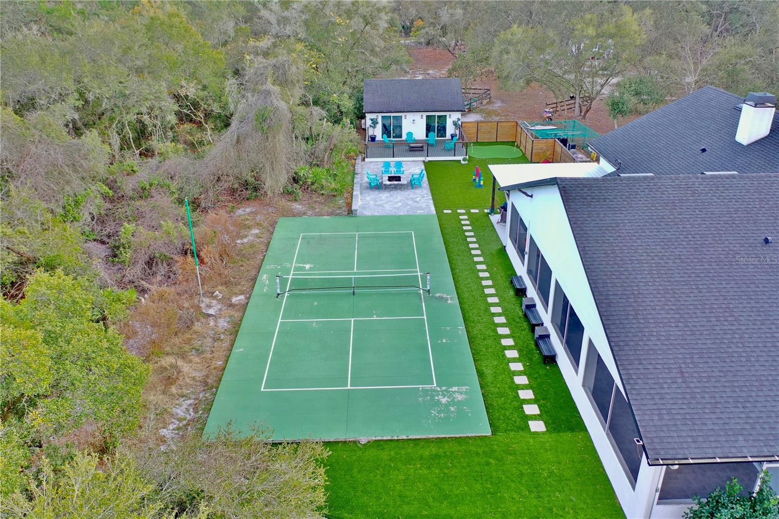 965 PINE HILL BOULEVARD