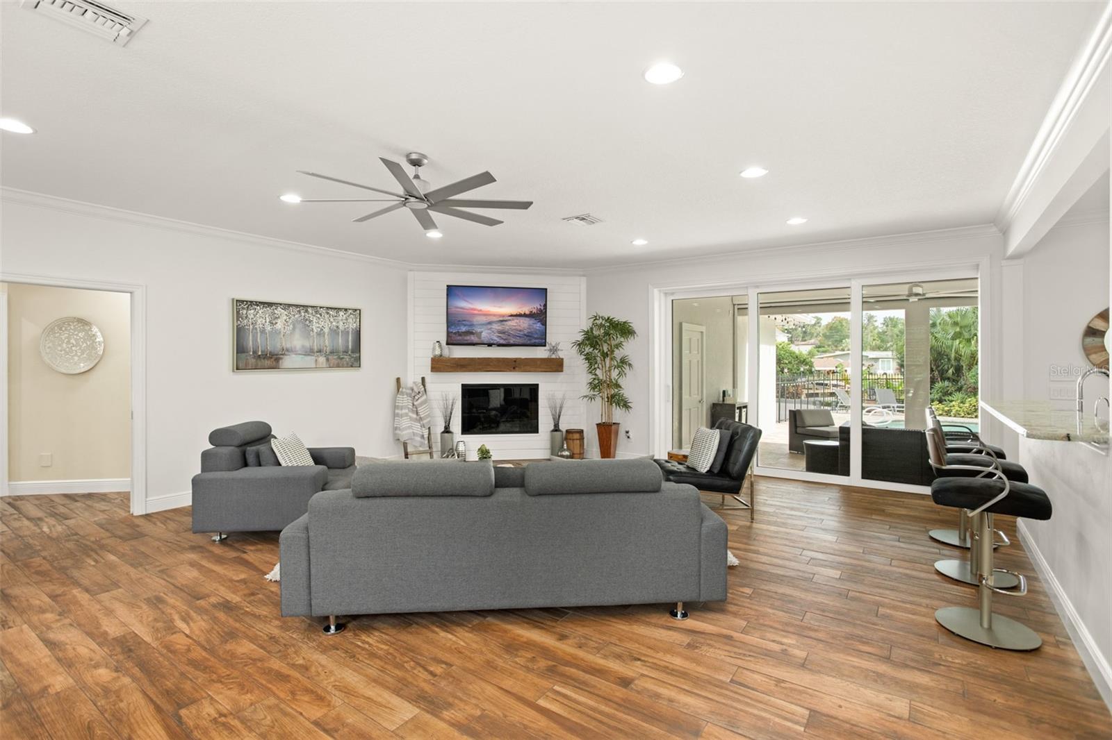 MAITLAND ISLE - Residential