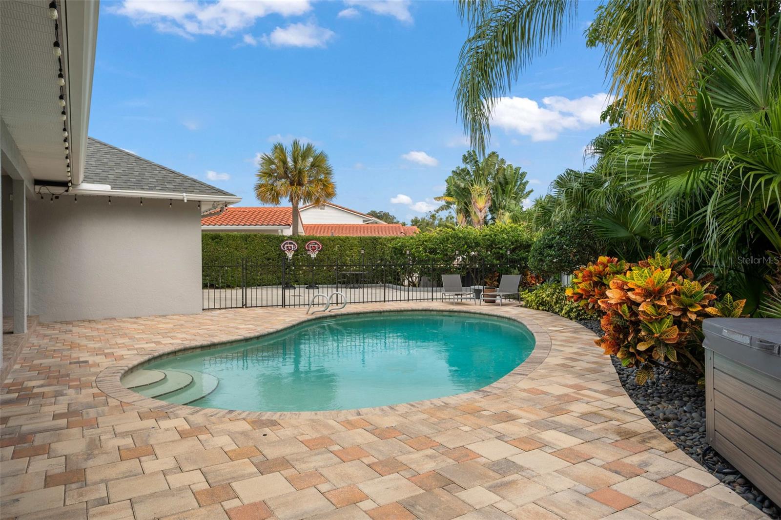 MAITLAND ISLE - Residential