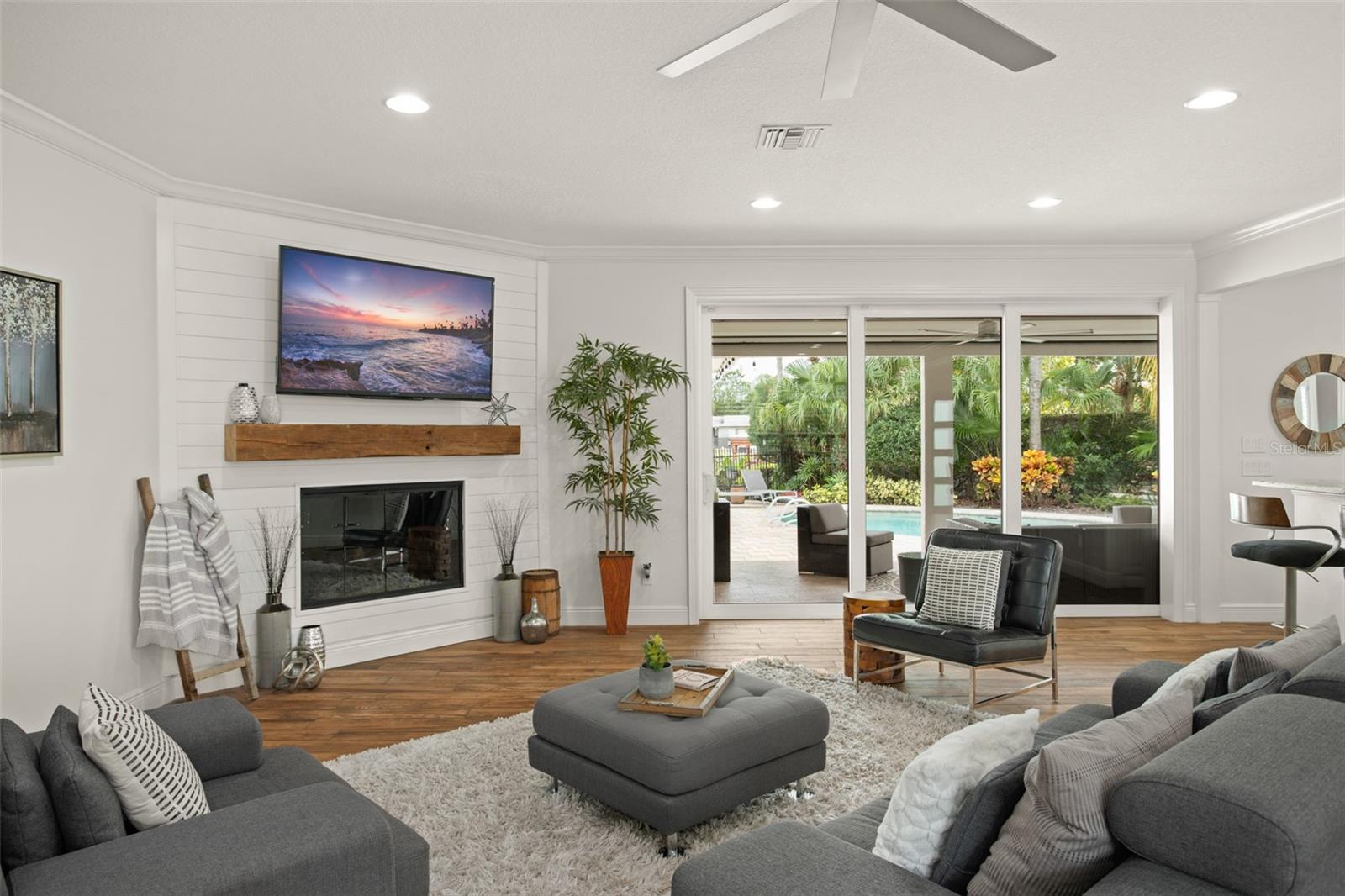 MAITLAND ISLE - Residential