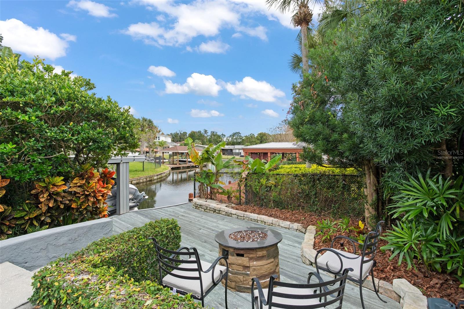 MAITLAND ISLE - Residential