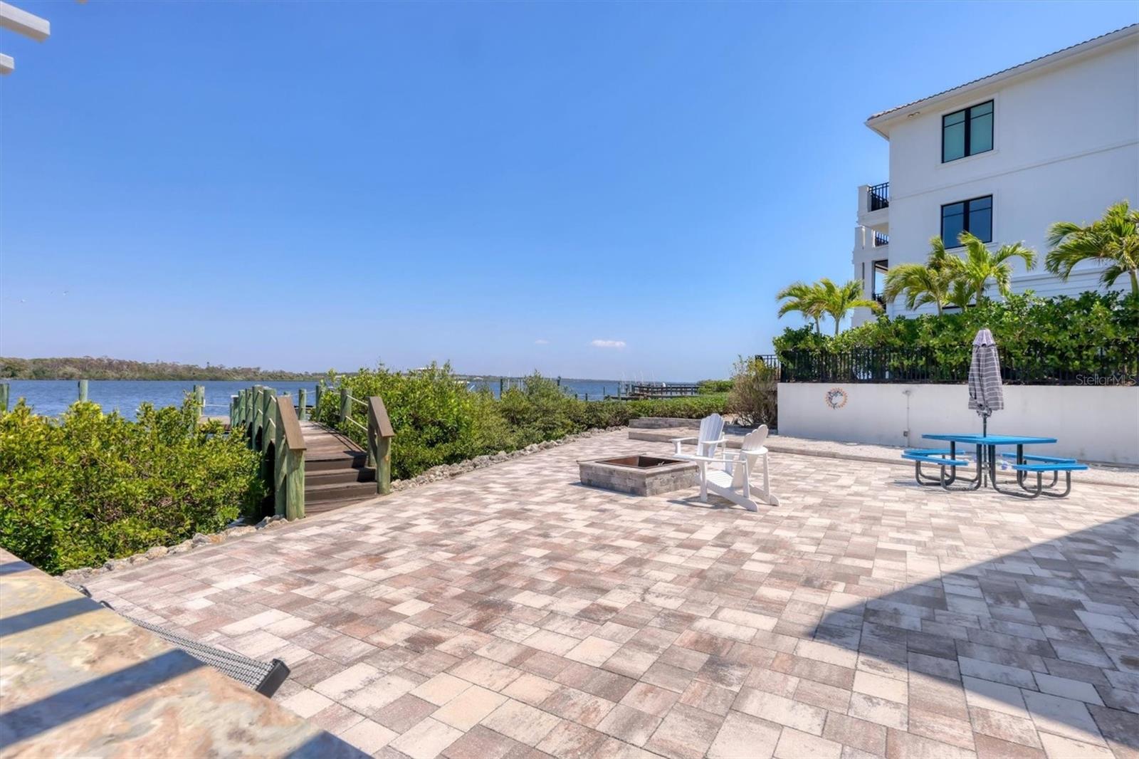 MANASOTA KEY - Residential