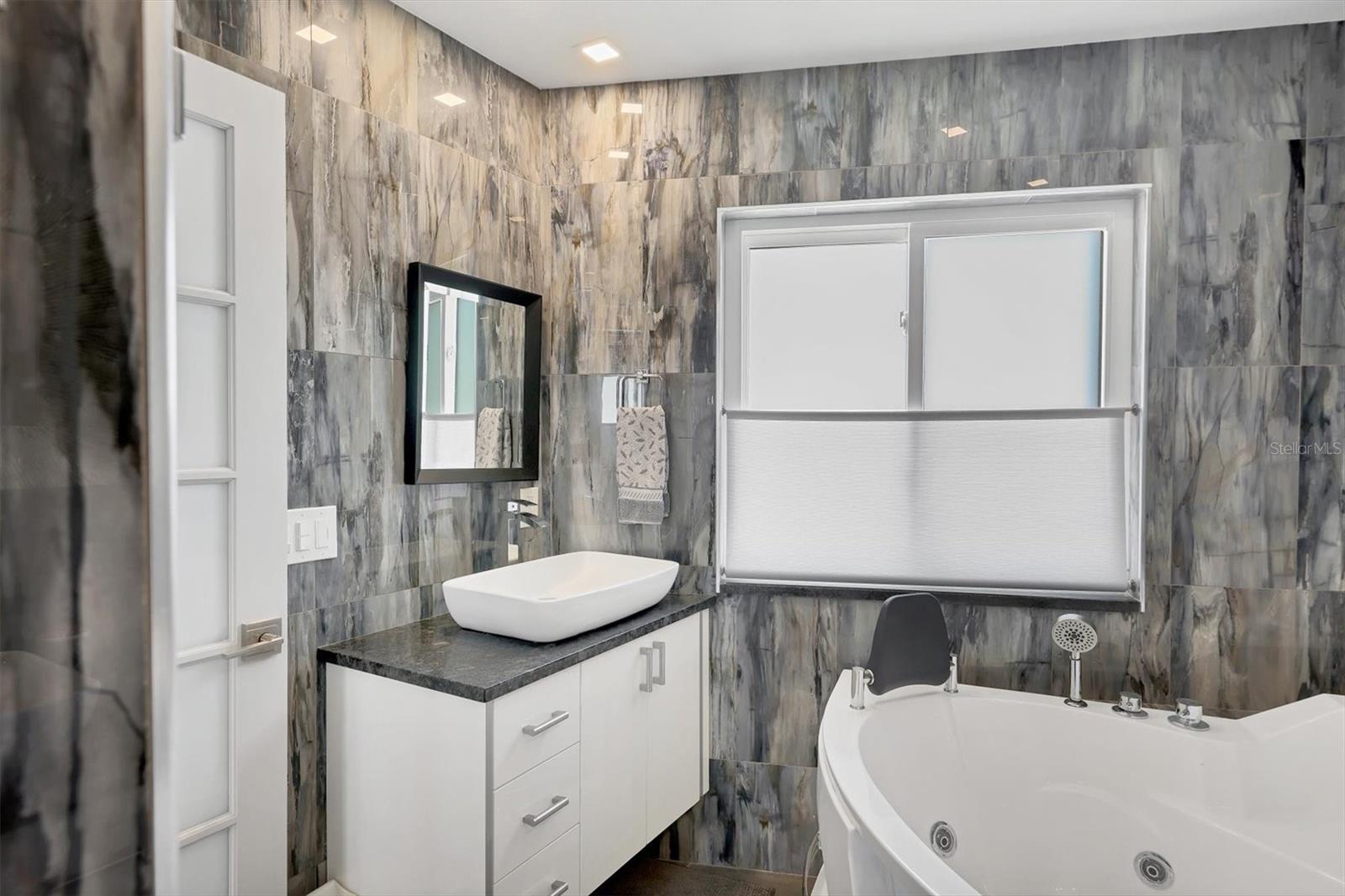 MANASOTA KEY - Residential