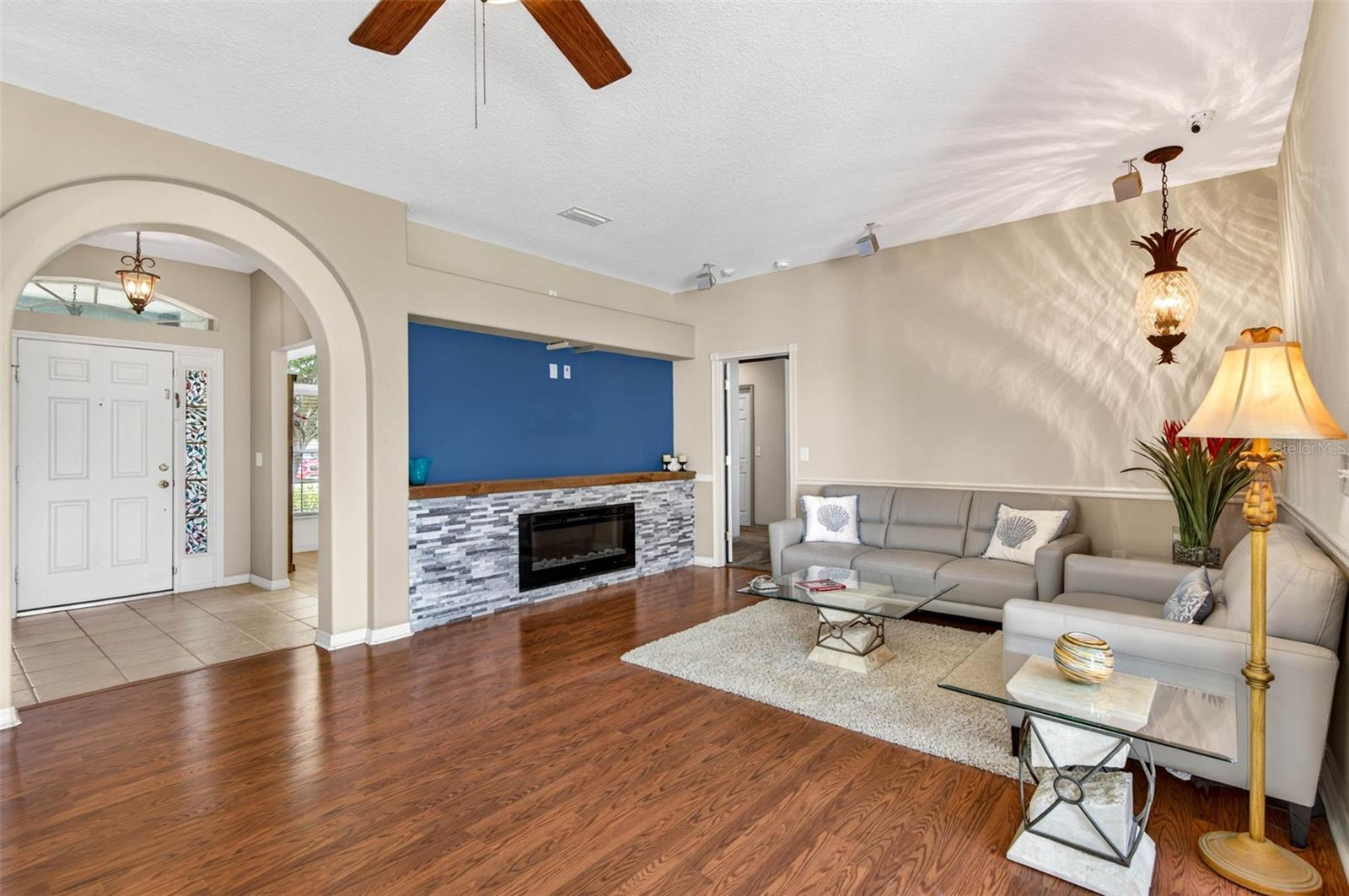 3805 MILFLORES DRIVE