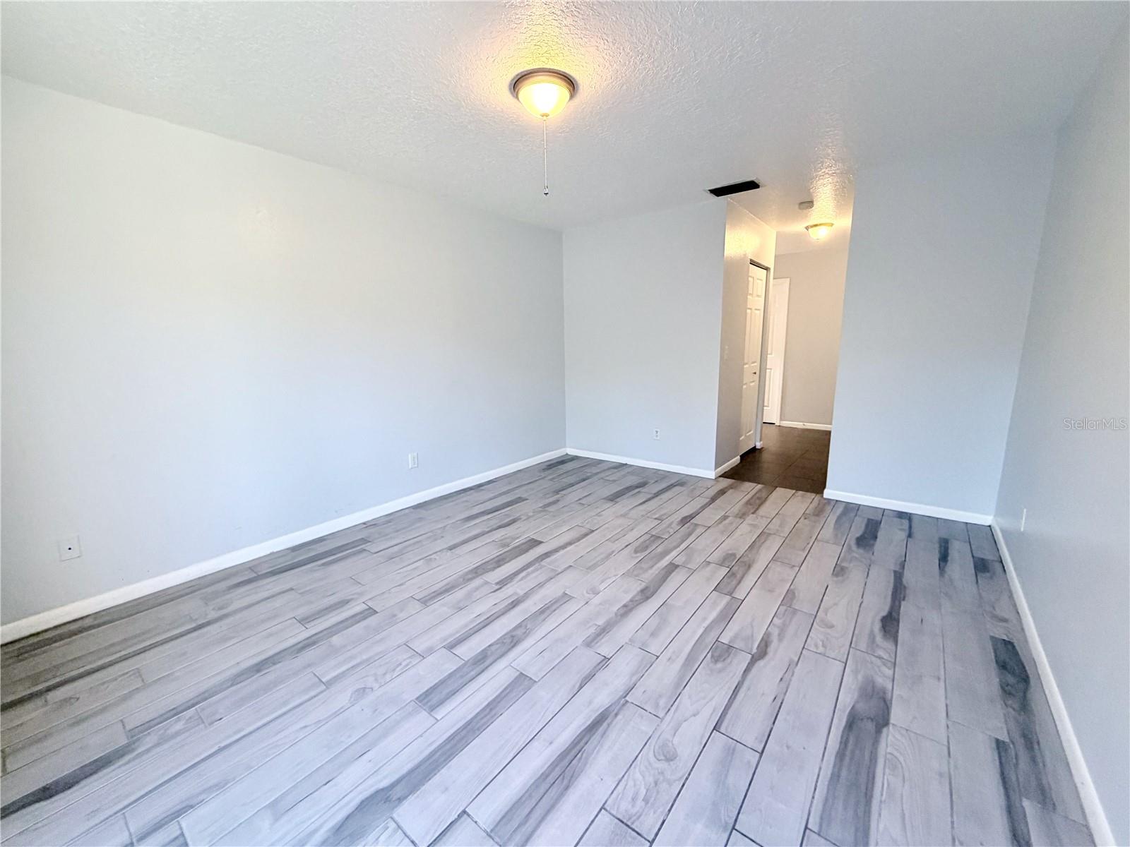 LAURELWOOD CONDO - Residential