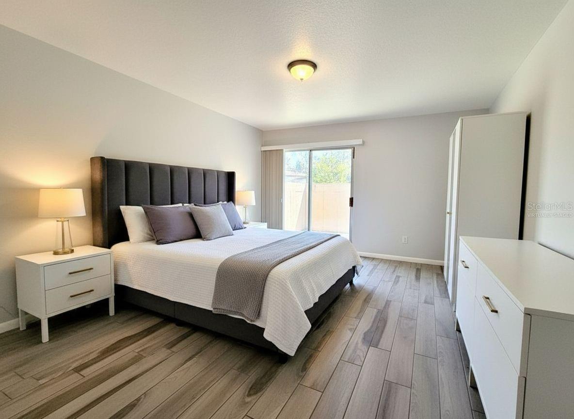 LAURELWOOD CONDO - Residential