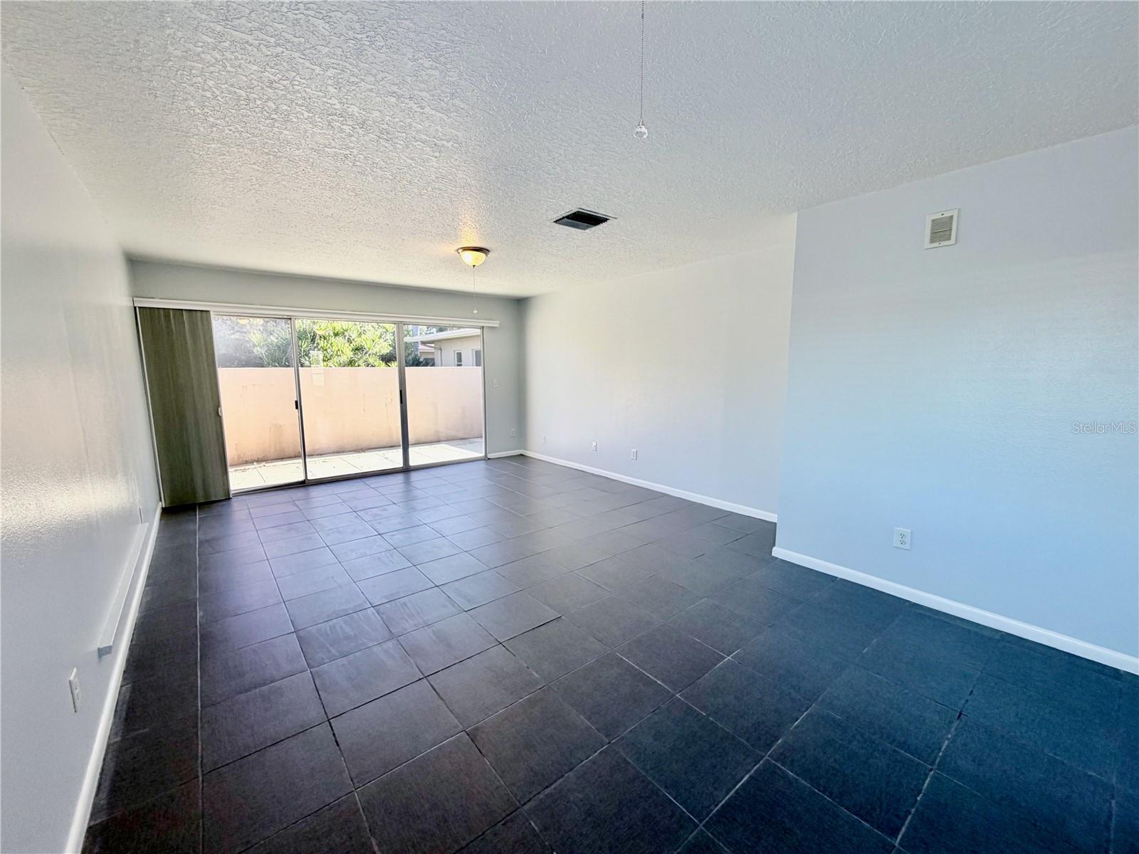 LAURELWOOD CONDO - Residential