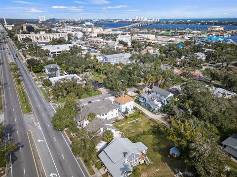 A home in DAYTONA BEACH