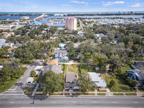 A home in DAYTONA BEACH