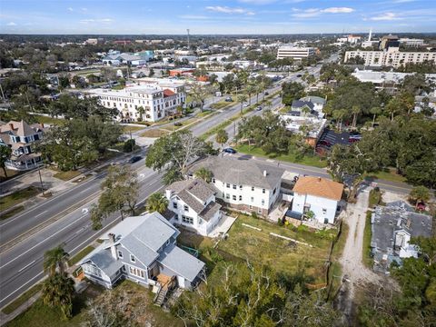 A home in DAYTONA BEACH