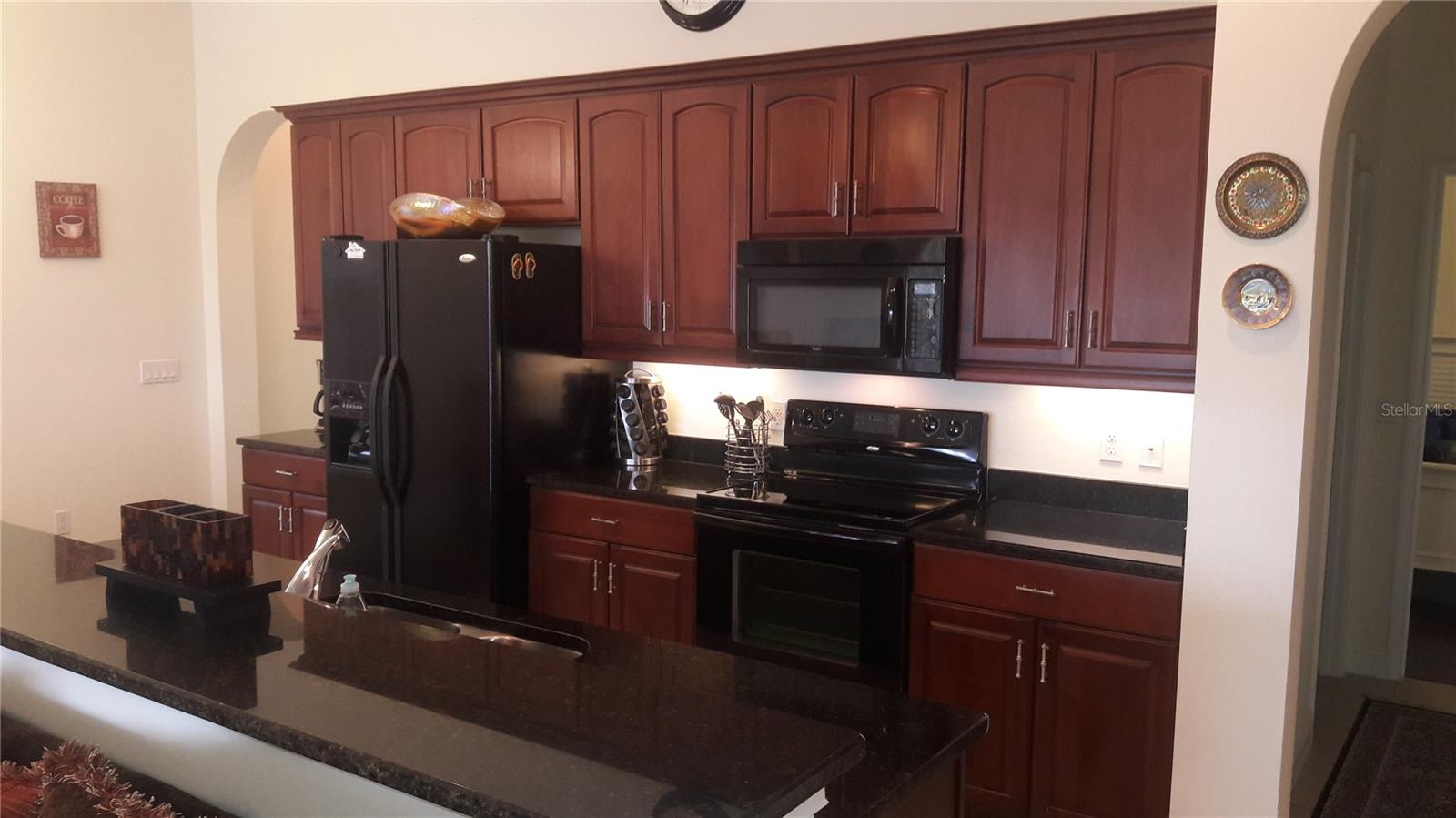 VENETIAN GOLF & RIVER CLUB PH 04C - Residential Lease