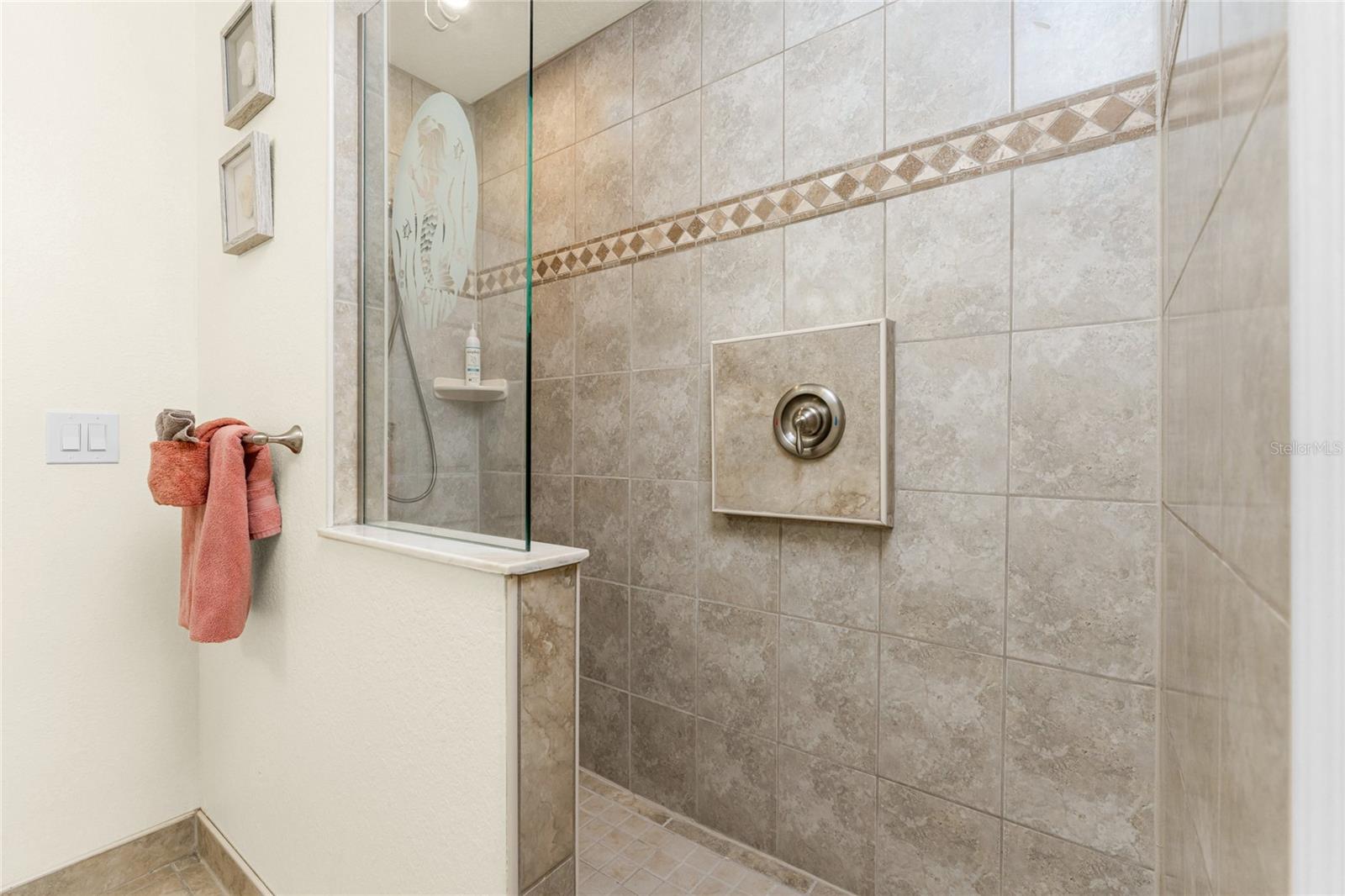 LEMON BAY HA - Residential