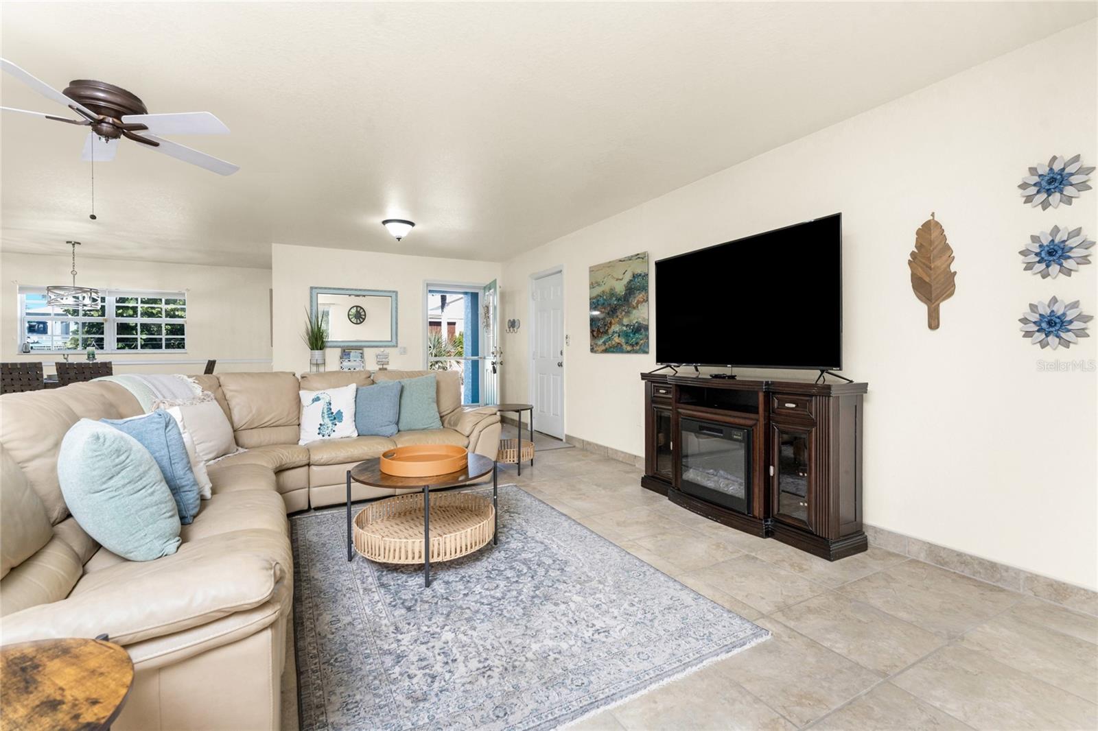 LEMON BAY HA - Residential