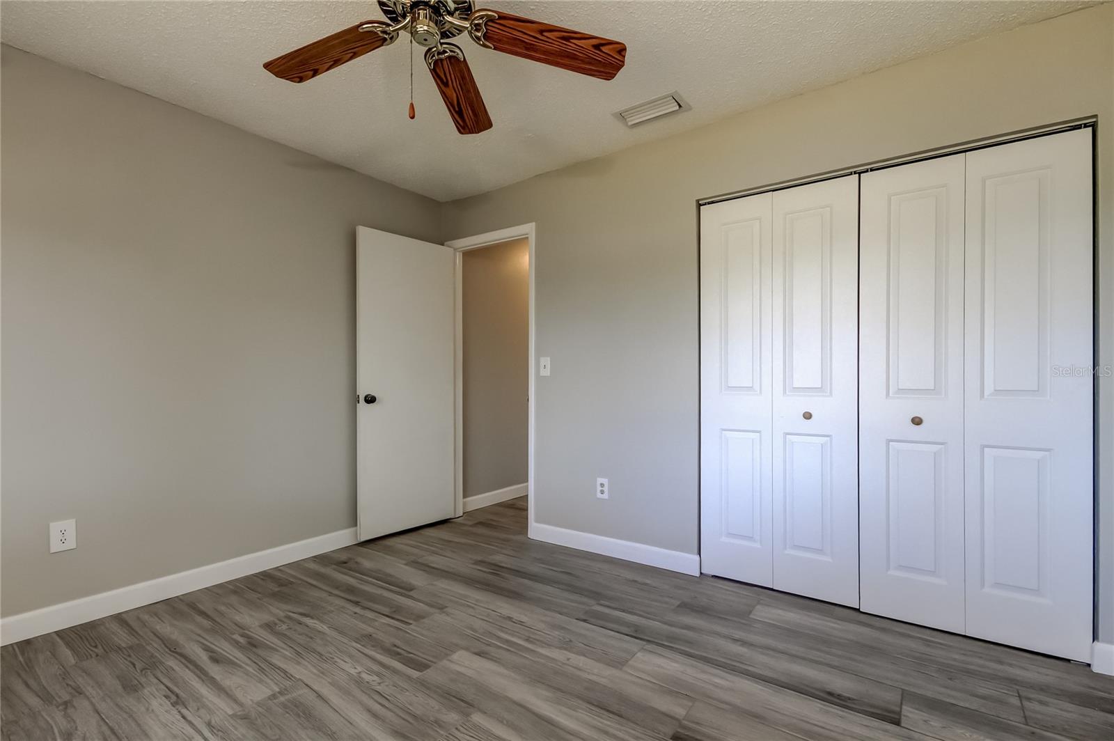 COUNTRY PLACE WEST UNIT II - Residential