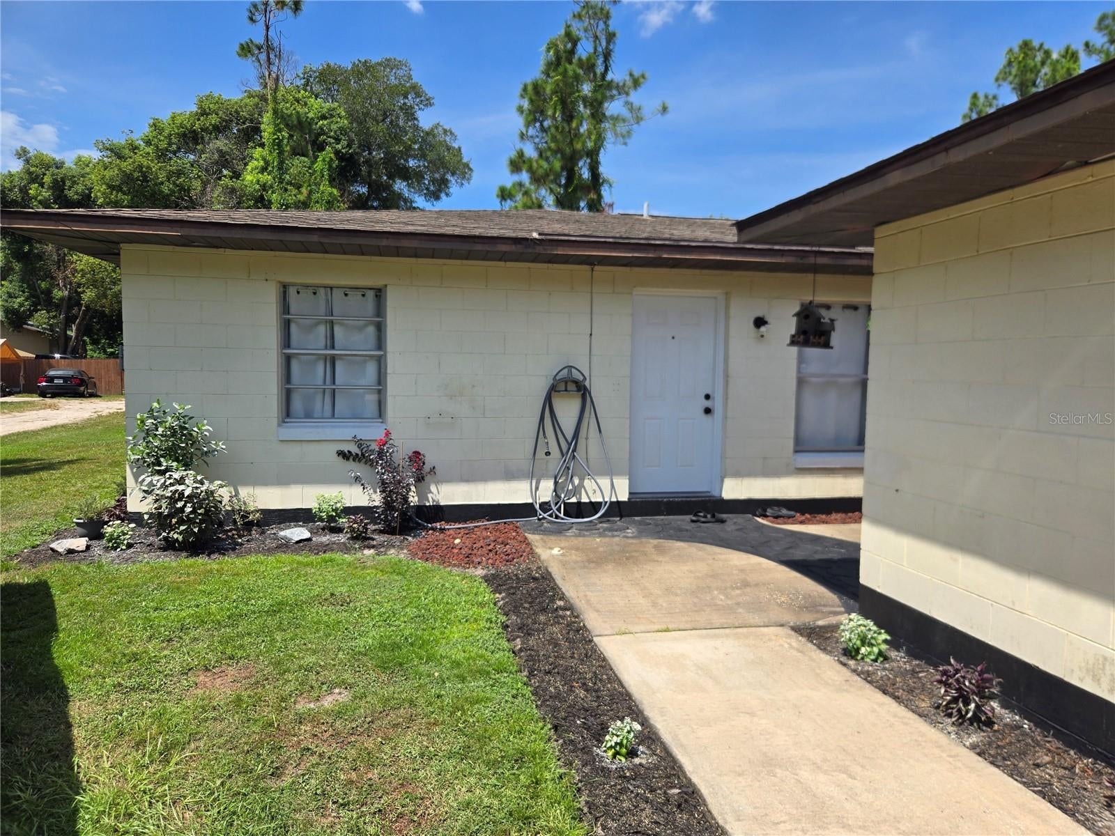 450 S HILL AVENUE