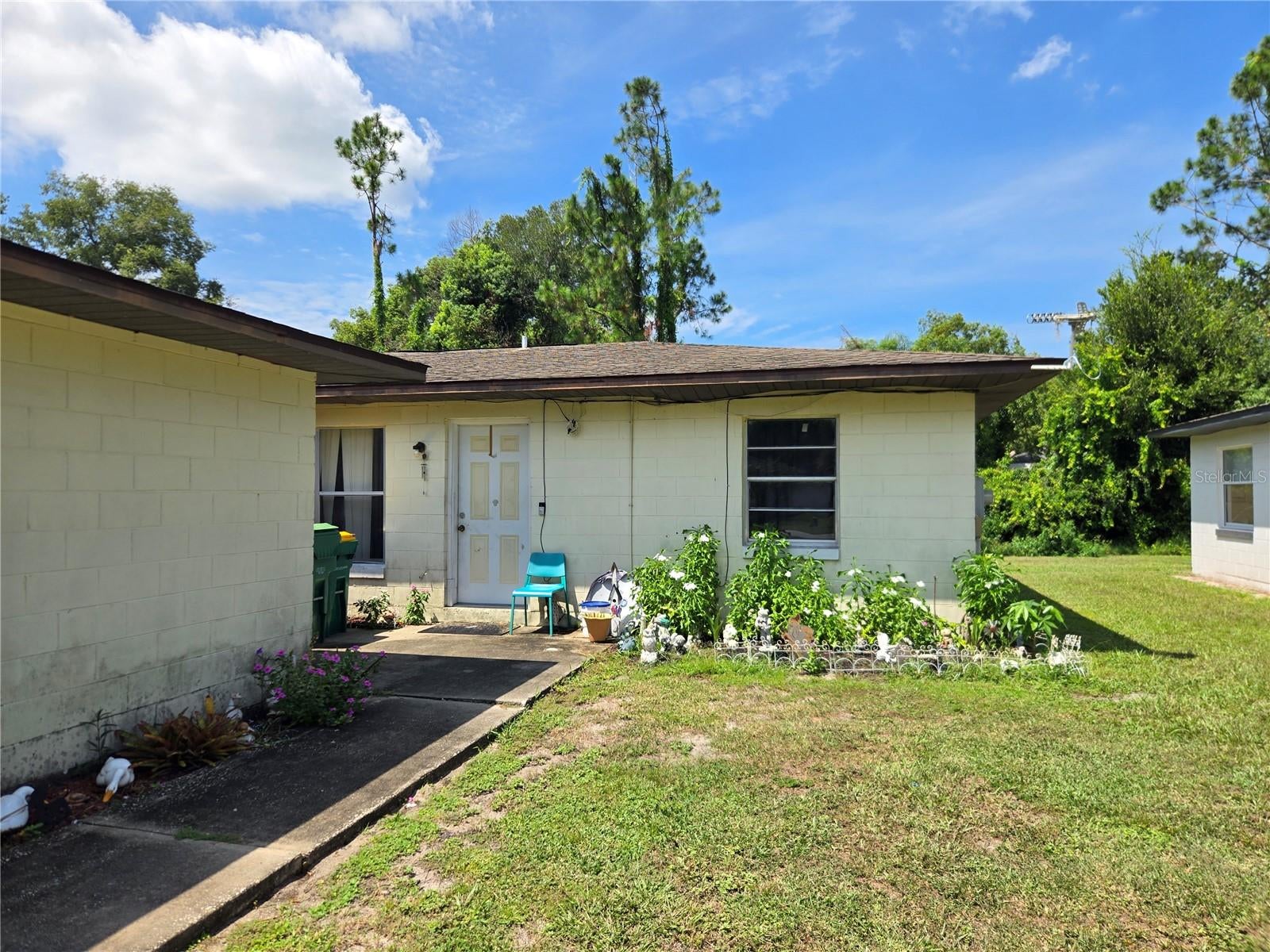 450 S HILL AVENUE