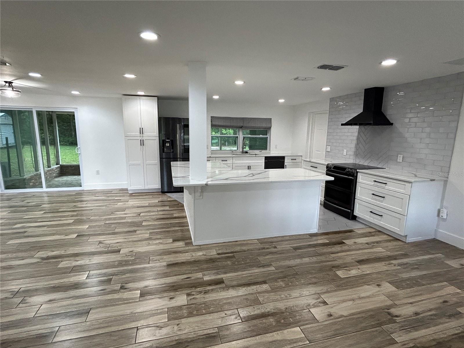 1130 W LAKE BRANTLEY ROAD