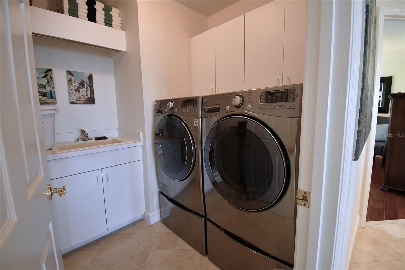 WHITFIELD ESTATES UNIT 1 - Residential Lease