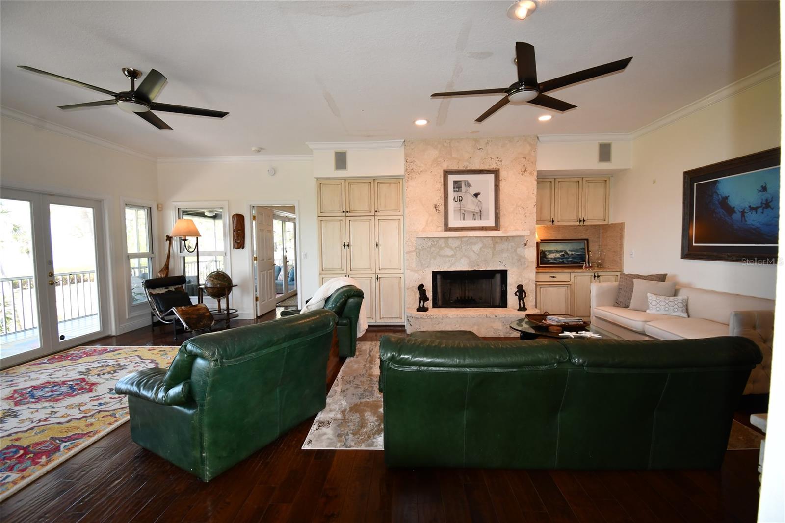 WHITFIELD ESTATES UNIT 1 - Residential Lease