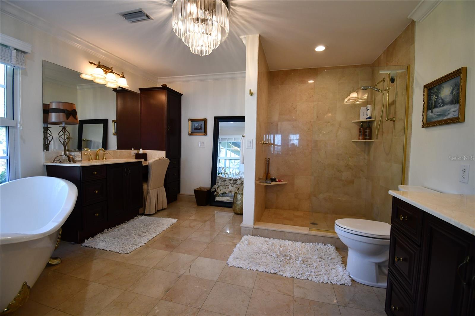 WHITFIELD ESTATES UNIT 1 - Residential Lease