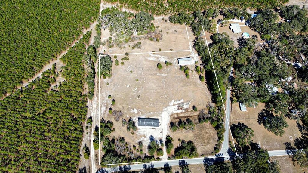 Photo of 165 SE 122nd Avenue, Old Town, FL 32680 (MLS # GC537173)