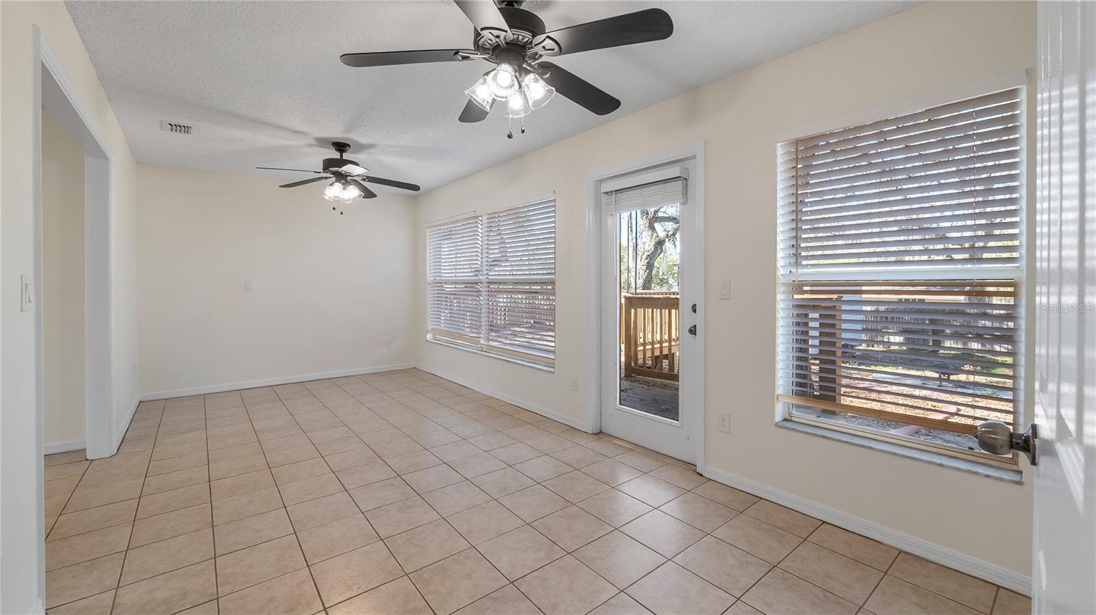 CLERMONT LAKE MINN CHAIN O LAKES - Residential