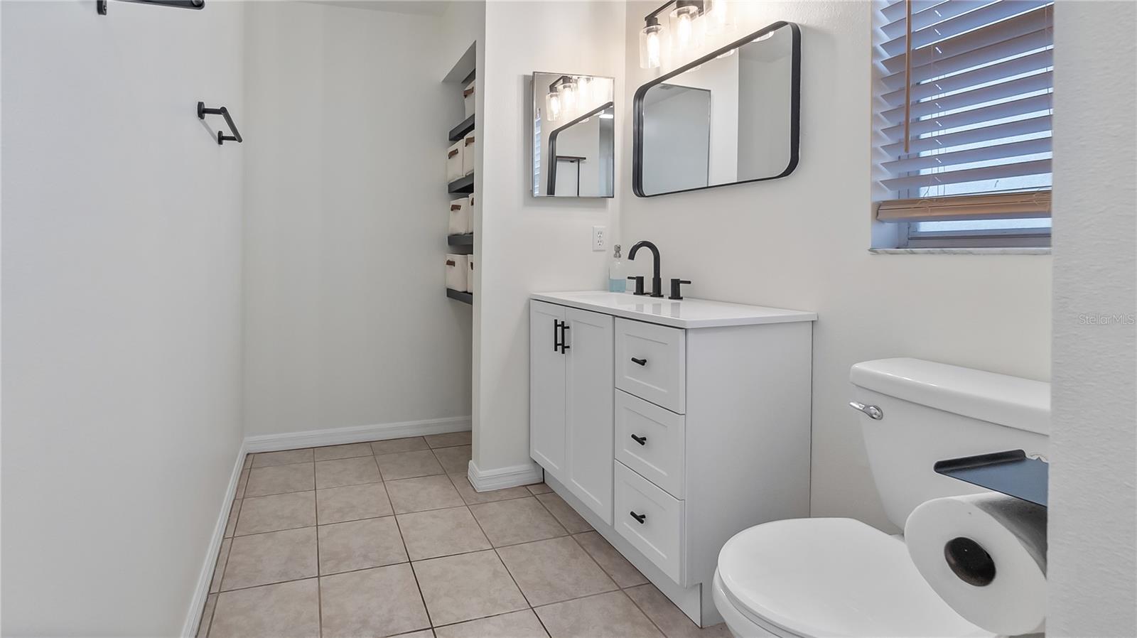 CLERMONT LAKE MINN CHAIN O LAKES - Residential