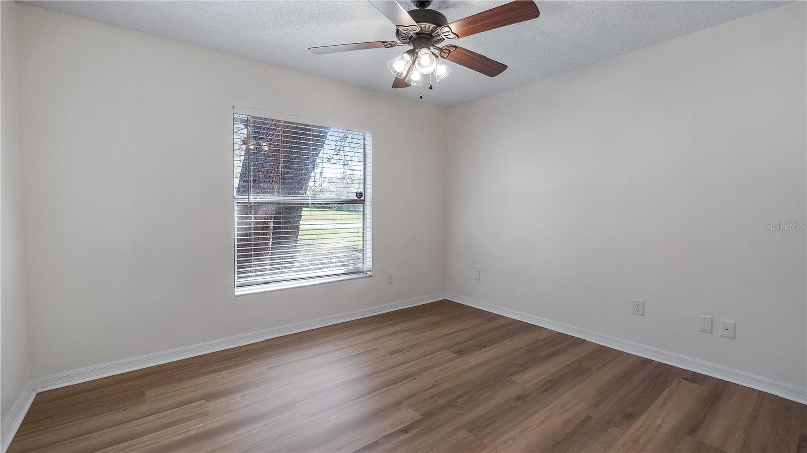 CLERMONT LAKE MINN CHAIN O LAKES - Residential