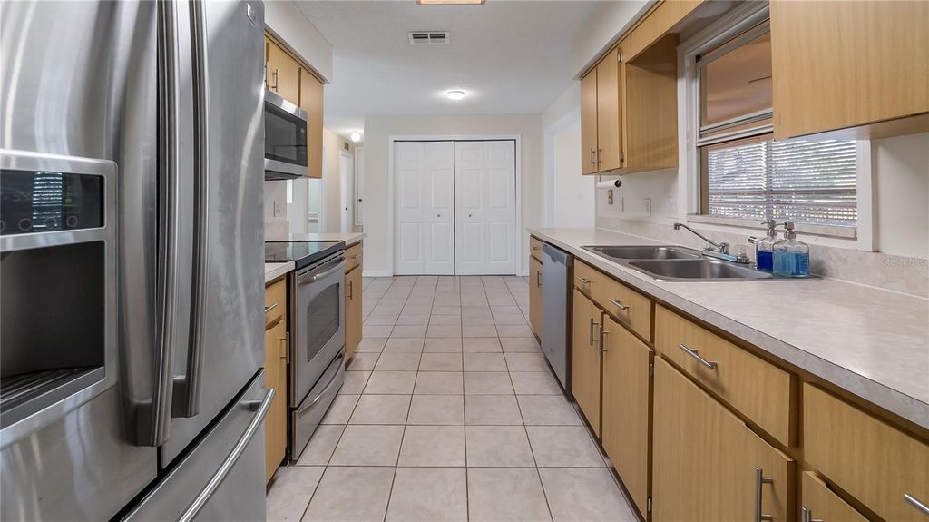 Photo of 2006 The Cres, Clermont, FL 34711 (MLS # G5109759)