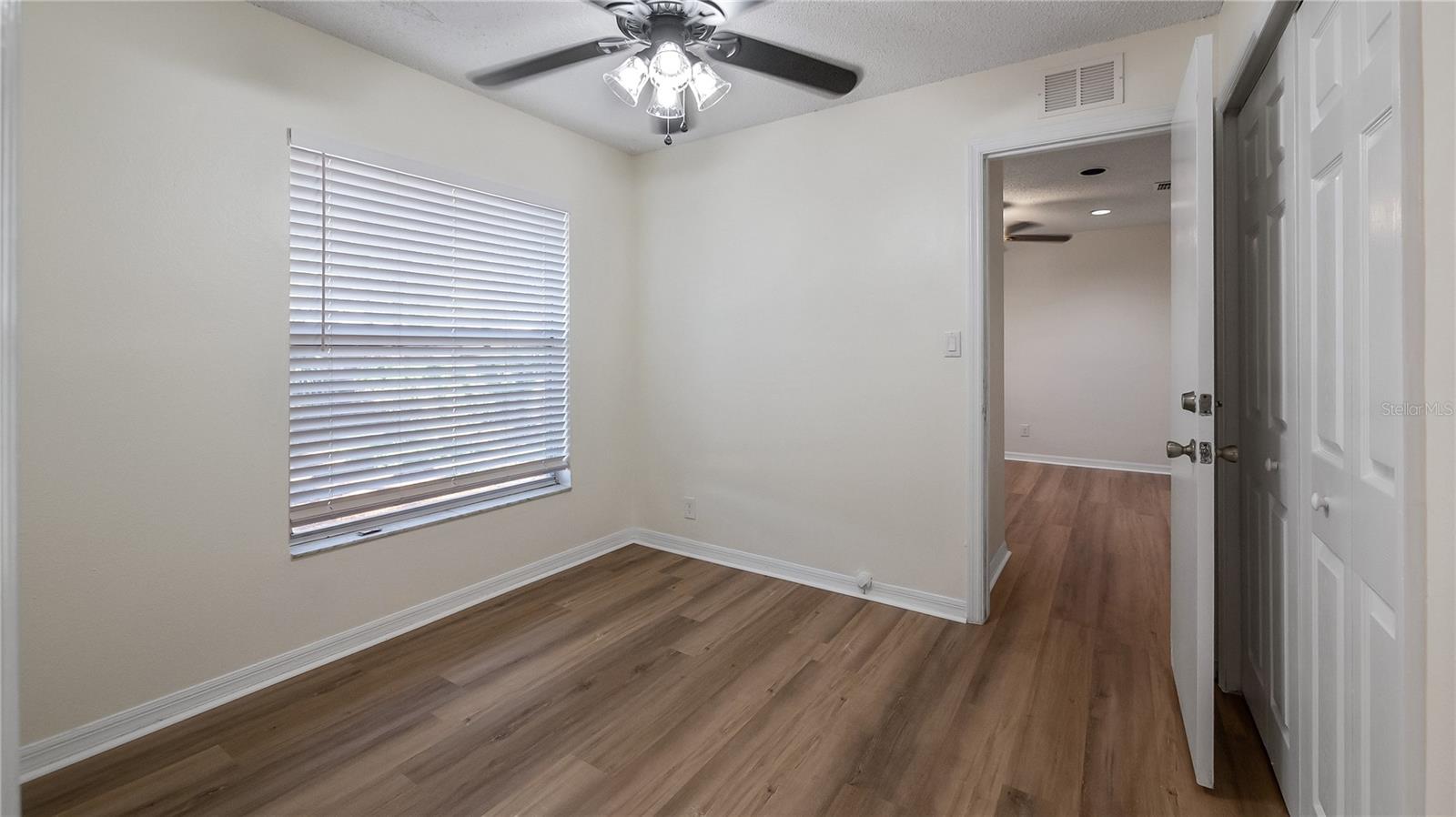 CLERMONT LAKE MINN CHAIN O LAKES - Residential