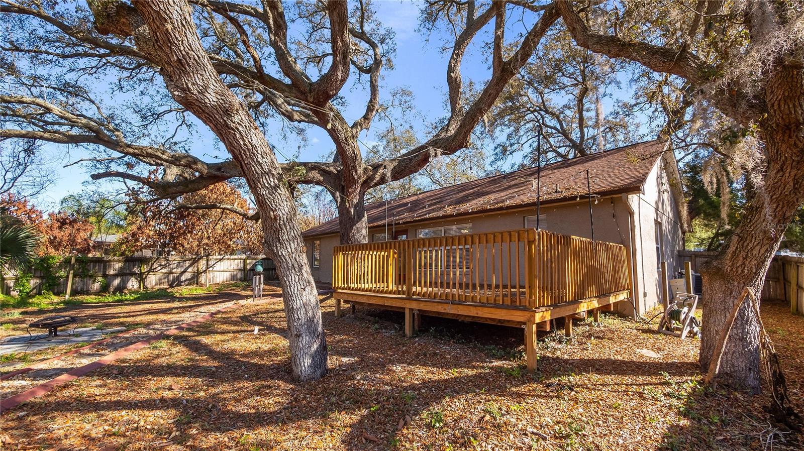 CLERMONT LAKE MINN CHAIN O LAKES - Residential