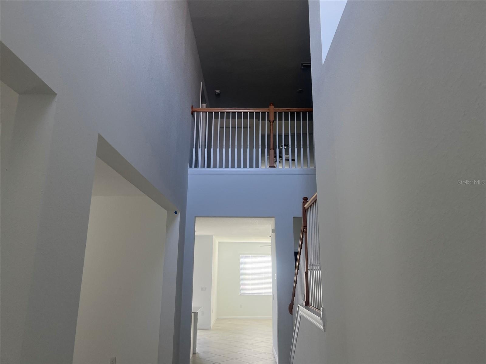 LAKESPUR/WELLEN PARK - Residential Lease