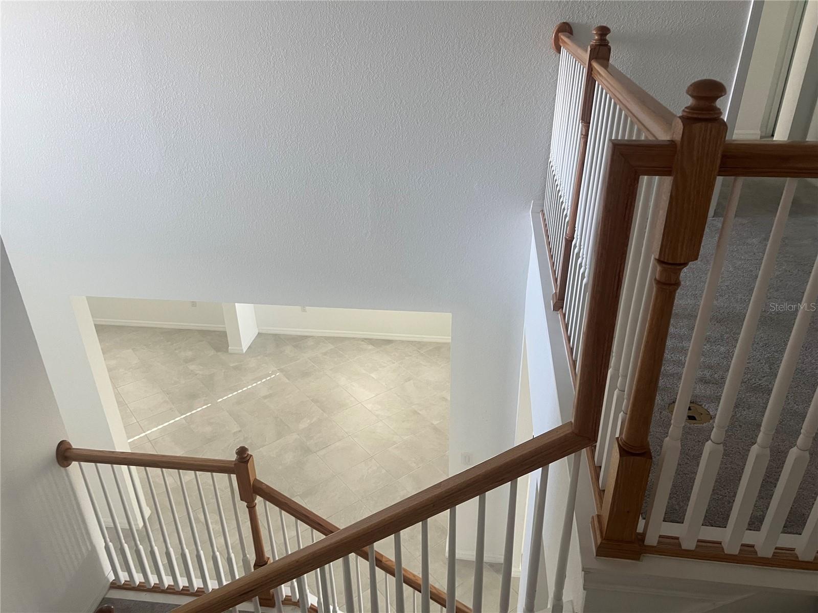 LAKESPUR/WELLEN PARK - Residential Lease