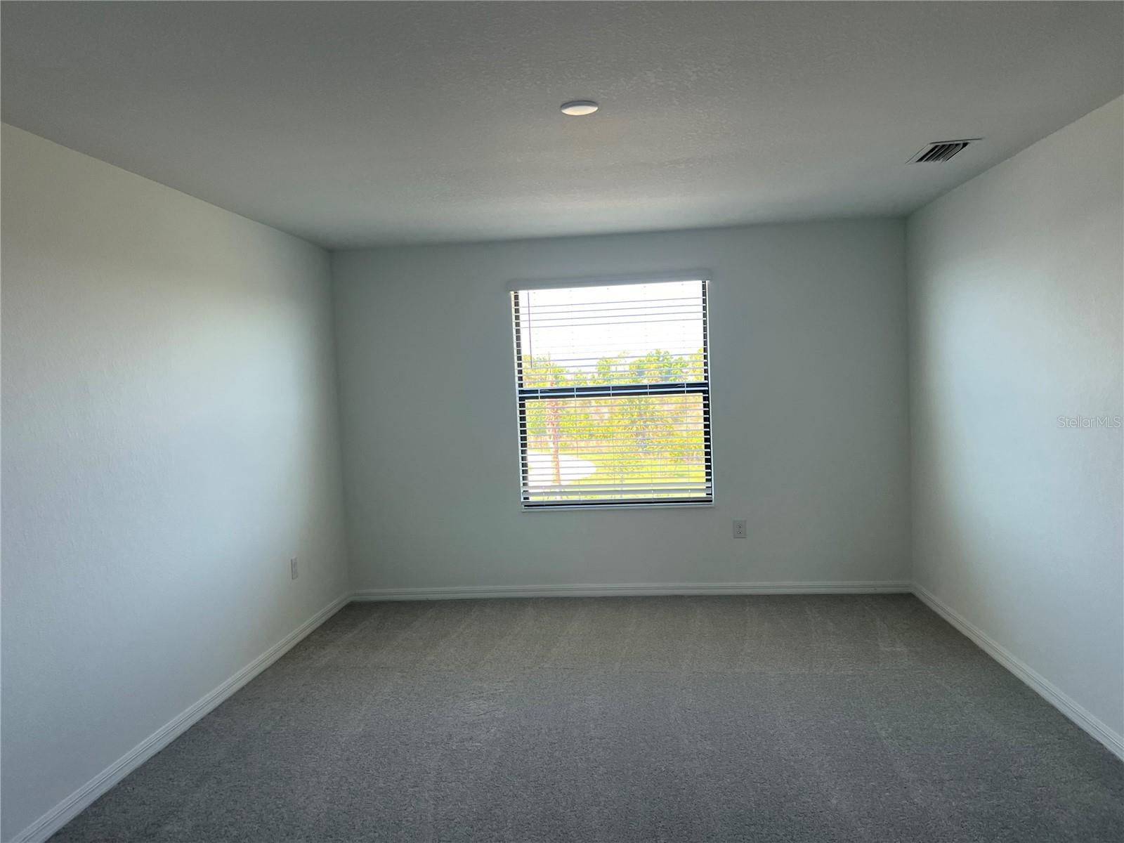 LAKESPUR/WELLEN PARK - Residential Lease