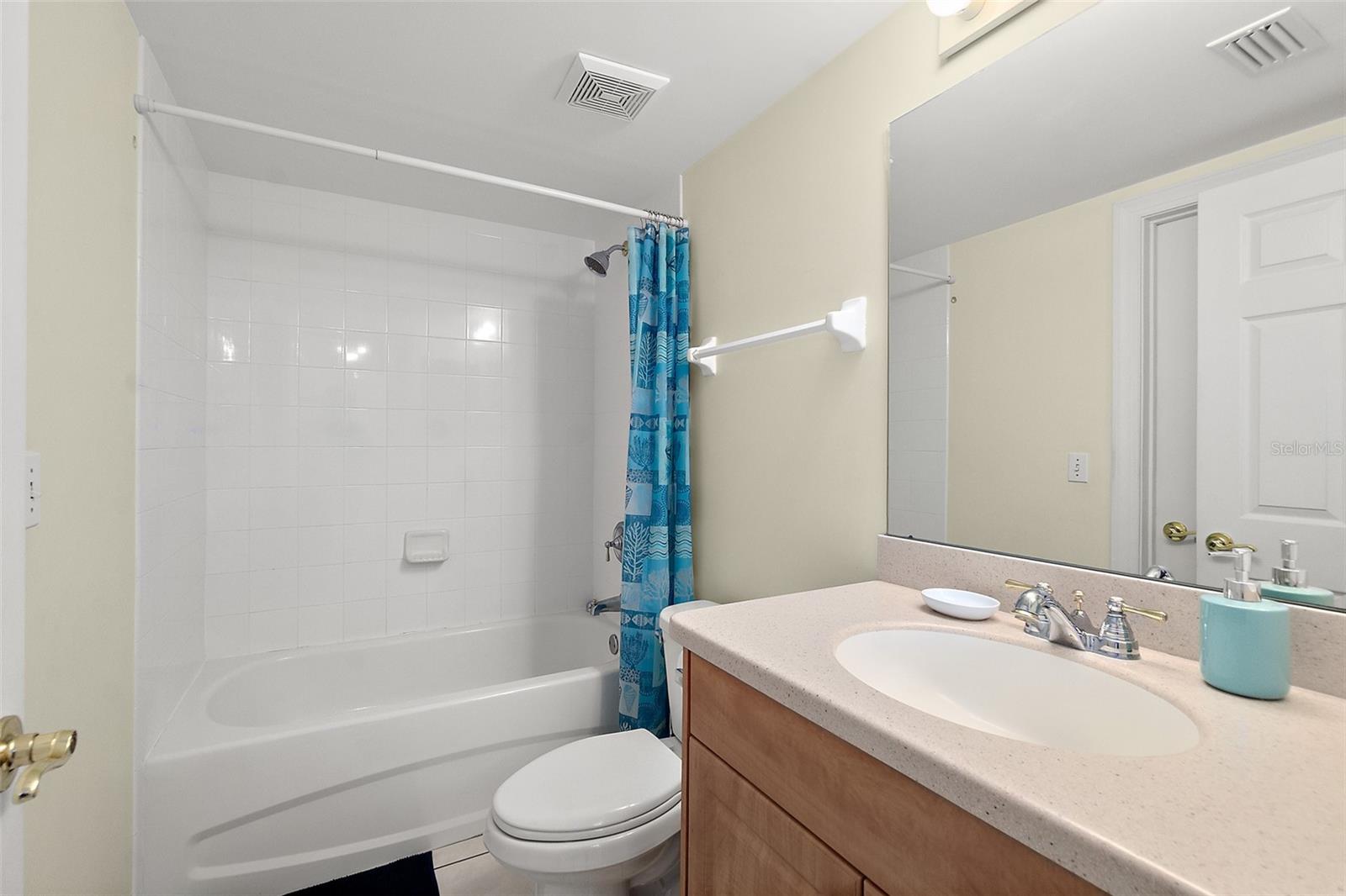 DIMUCCI TWIN TOWERS N & S - Residential