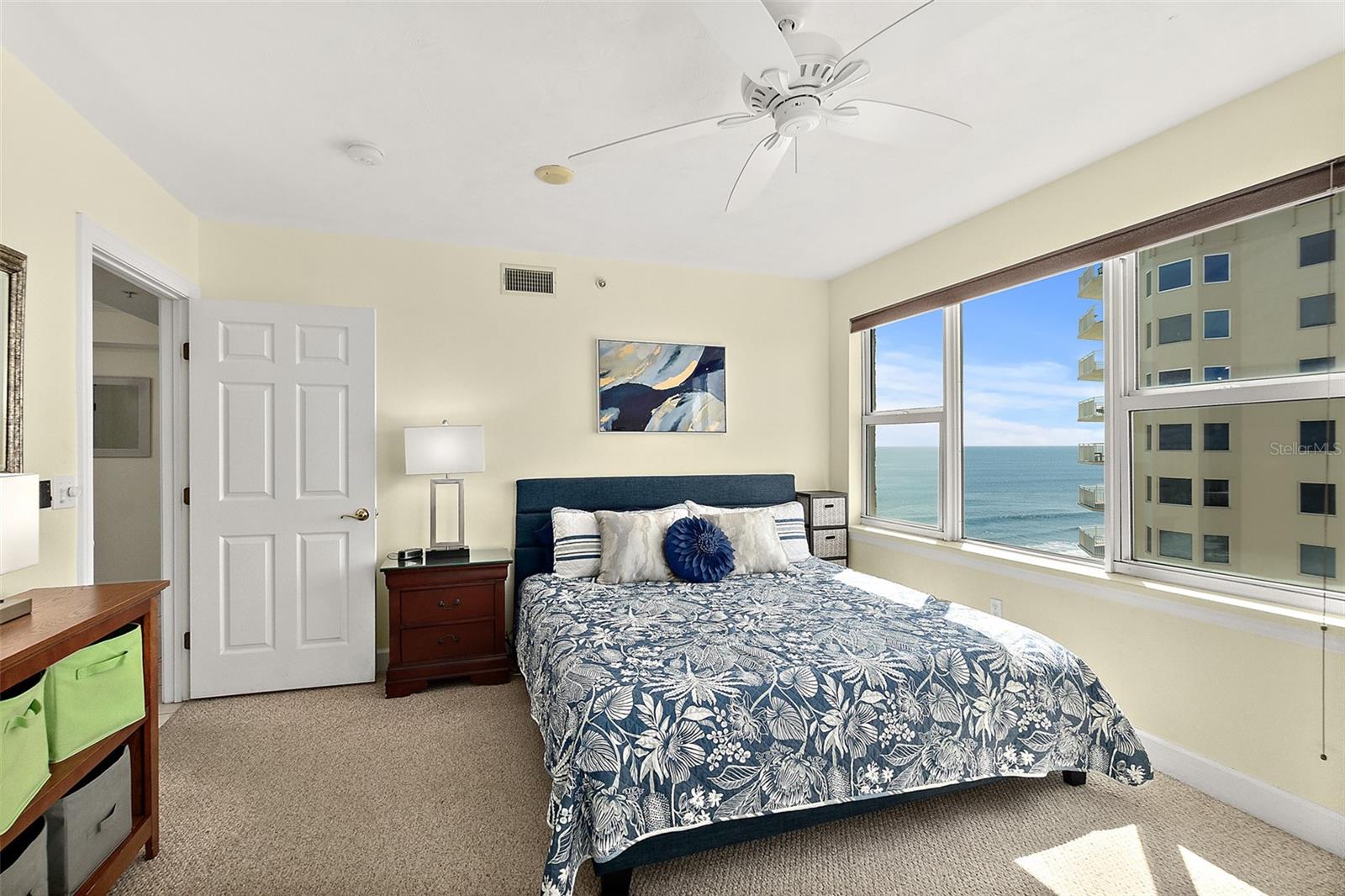 DIMUCCI TWIN TOWERS N & S - Residential