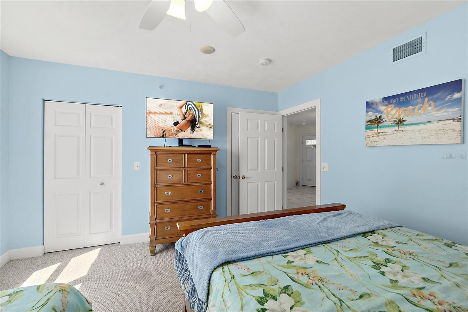 DIMUCCI TWIN TOWERS N & S - Residential