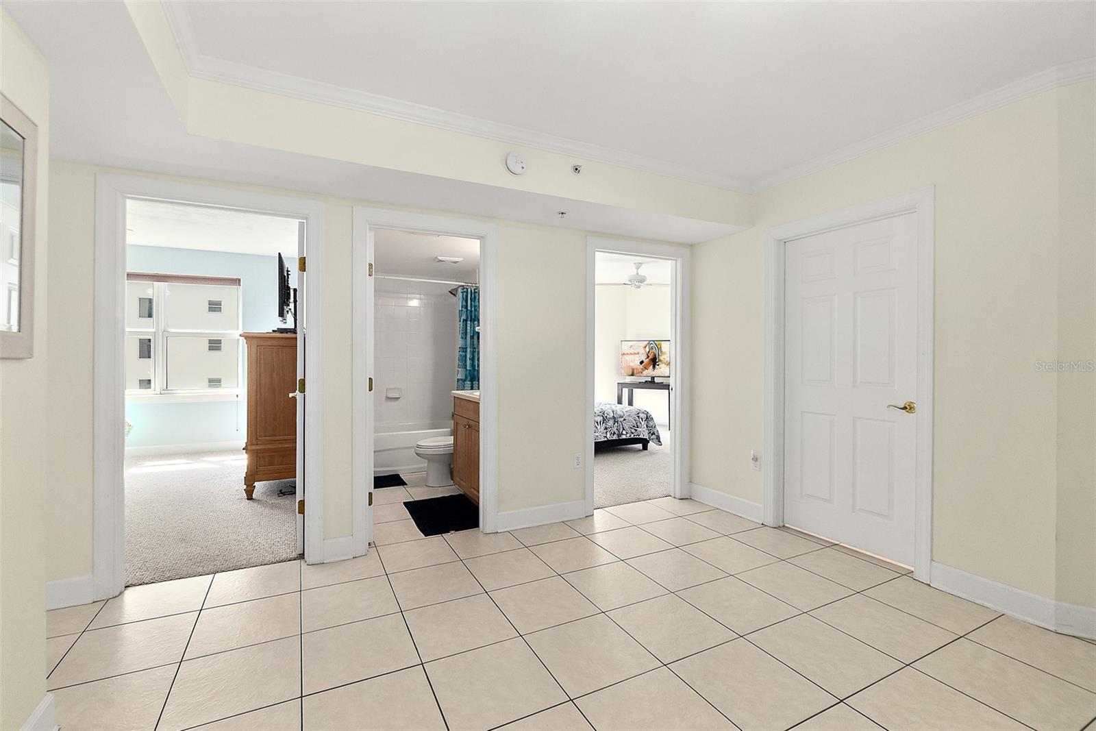 DIMUCCI TWIN TOWERS N & S - Residential