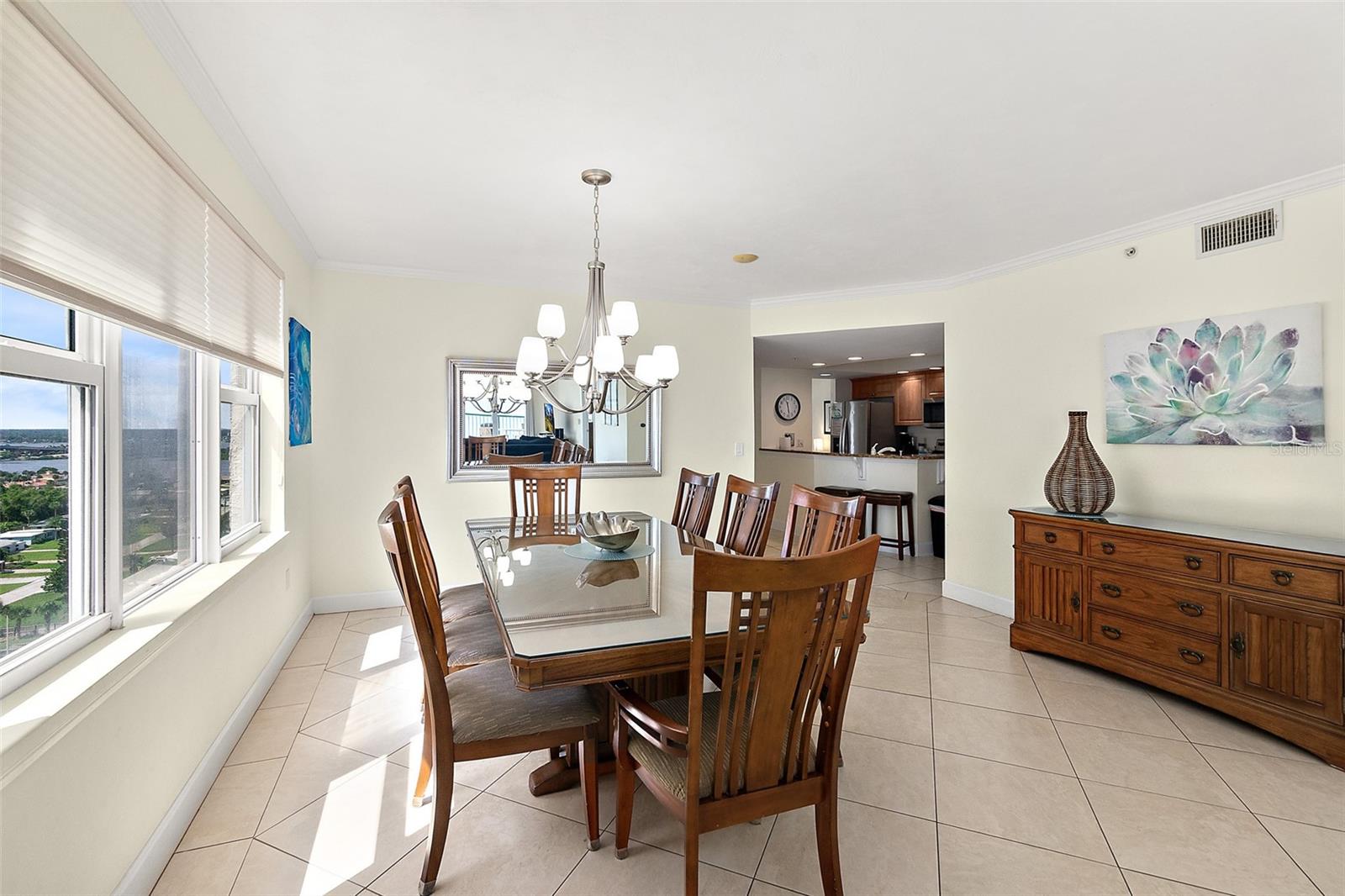 DIMUCCI TWIN TOWERS N & S - Residential