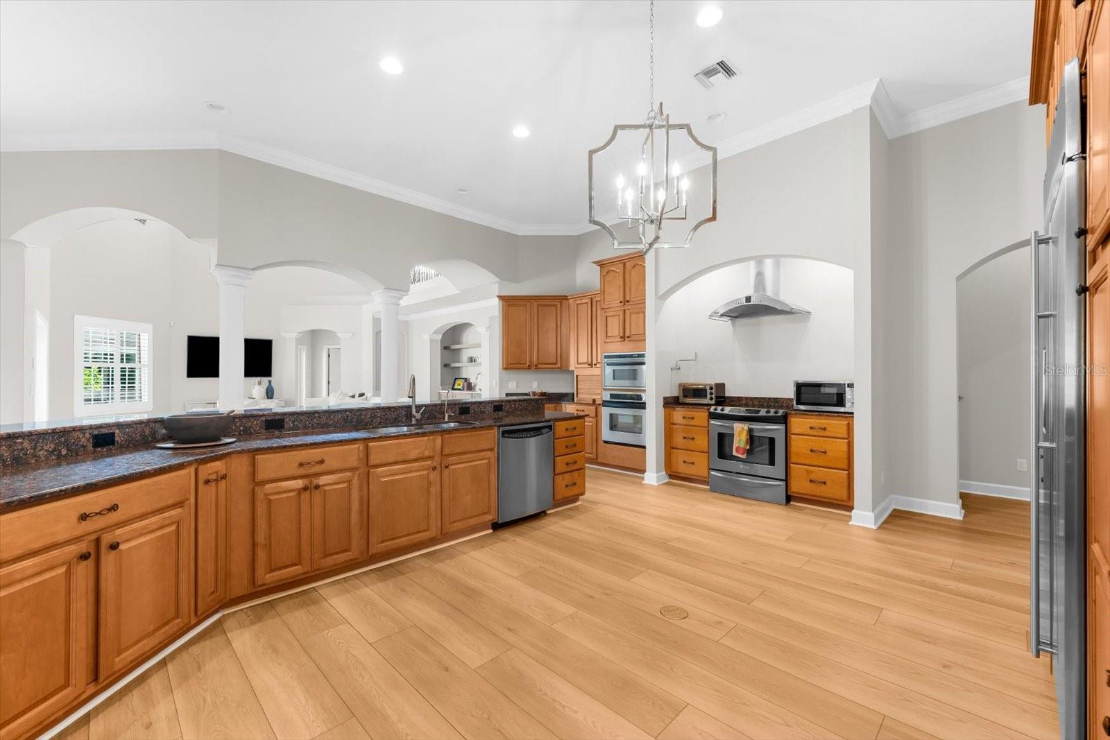 LOOP OF NORTHWEST BRADENTON - Residential