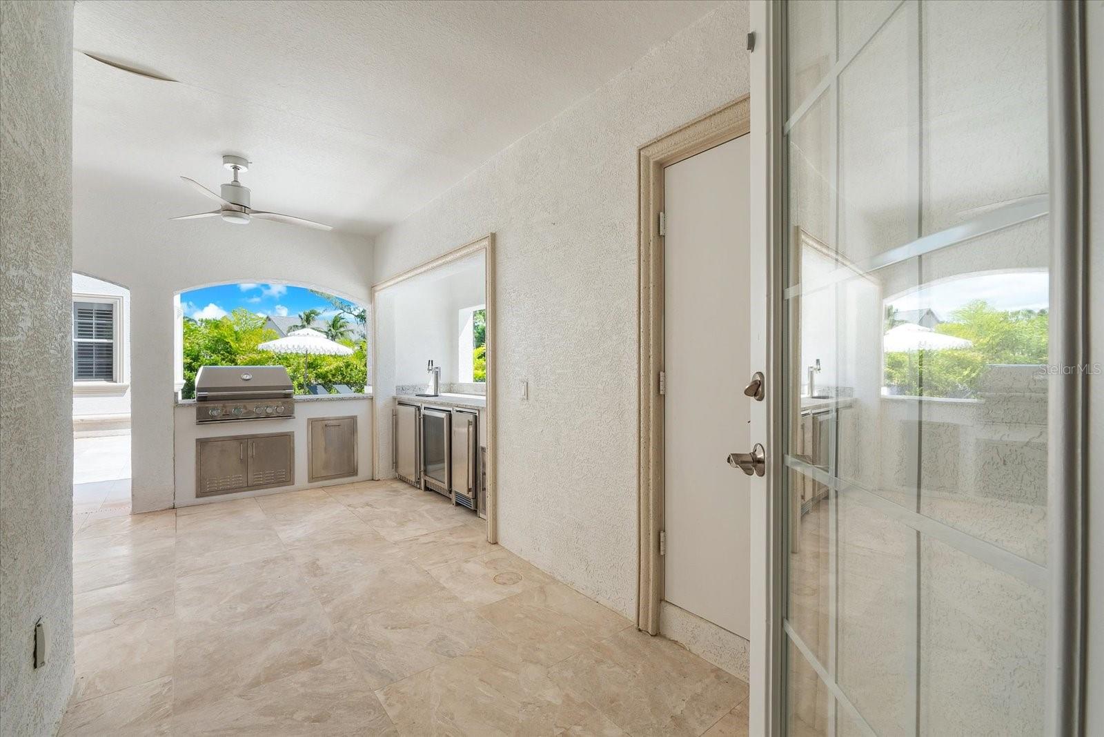 LOOP OF NORTHWEST BRADENTON - Residential